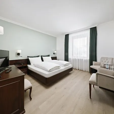 Isabella Hotel 3*
