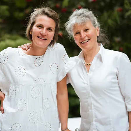 מלון Isabella 3*