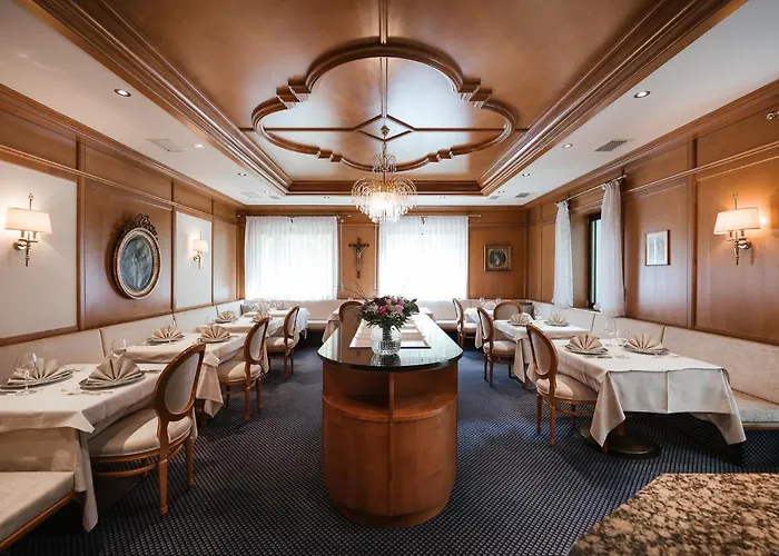 伊莎贝拉酒店 3*